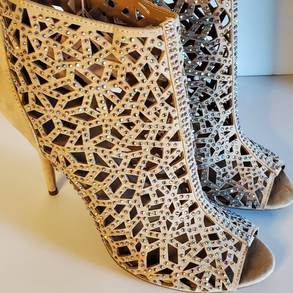 Zigi Soho Heel Booties